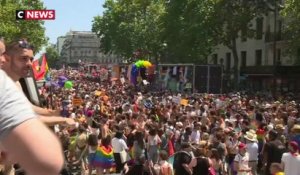 La marche des fiertés colore Paris