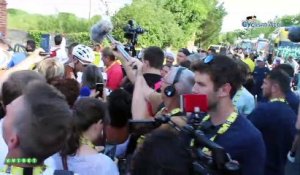 Tour de France 2019 - Romain Bardet a retrouvé le sourire à Brioude : "Je vais me battre jusqu'au bout"