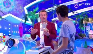 Les 12 coups de midi : paul remet une étoile d'or (du maroc) à jean luc reichmann car il est le maitre du jeu depuis 9000 émissions, ven 23 aout