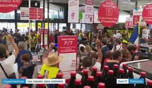 Angers: L'ouverture du premier supermarché sans caissière hier après-midi a viré au fiasco technique et à la pagaille avec des manifestants dans les allées