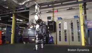 Le robot Atlas fait de la gymnastique (Boston Dynamics)