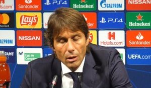 Groupe F - Conte : "Un sentiment de gêne"