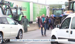 Le journal - 08/10/2019 - COLERE Les agriculteurs bloquent les ponts de Blois