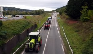 Manifestation des agriculteurs en haute-Saône : l'arrivée des agriculteurs a Vaivre sur le site d'Intervalle.