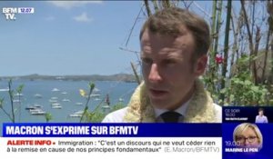 Emmanuel Macron sur le voile: "J'y reviendrai de manière apaisée, ce qui est important, c'est que notre pays ne se divise pas"