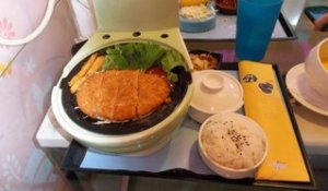 Mangez dans des cuvettes de WC au Restaurant Toilette à Taiwan