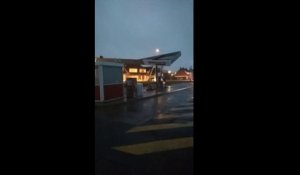 Tempête Ciara: les vents violents font vaciller le toit de cette station-service de Boulogne-sur-Mer