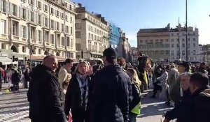 Marseille : Un an plus tard, des centaines de gilets jaunes mobilisés sur le Vieux-Port