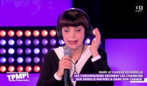 Mireille Mathieu reprend les chansons darka qu'elle entend dans son casque
