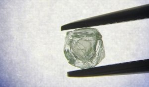 Un diamant contenant un autre diamant découvert en Sibérie
