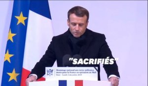 L'hommage de Macron aux soldats morts au Mali "pour la liberté du monde"