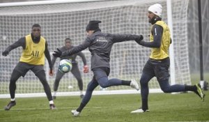 Replay : Les 15 premières minutes d'entraînement avant Montpellier HSC-Paris Saint-Germain en live