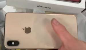 Wauconda Broke Boy, des youtubeurs trouvent un Iphone dernière génération...dans une poubelle