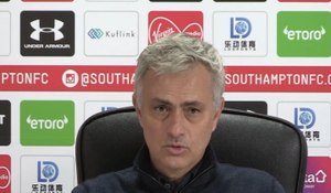 21e j. - Mourinho : ''Les ramasseurs de balle de Southampton ont été bien entraînés''