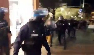 Croche-pied sournois d'un policier (Toulouse)