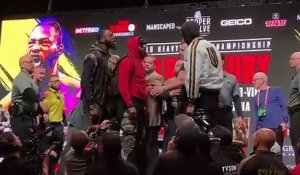 Deontay Wilder et Tyson Fury se bousculent et s'insultent en conférence de presse
