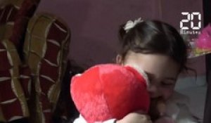 Syrie: Après leur vidéo virale, une nouvelle vie en Turquie pour la petite Salwa et son père
