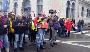 Besançon : "Le 49.3, on en veut pas"