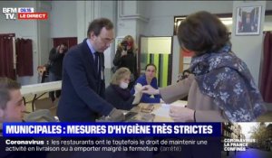 Municipales: Agnès Buzyn vient de voter