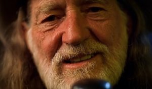 Willie Nelson - Maria (Shut Up And Kiss Me)
