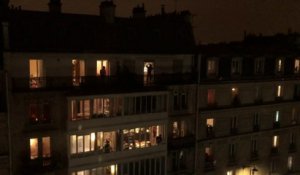 À Paris, un DJ fait danser ses voisins au balcon sur "I will survive"