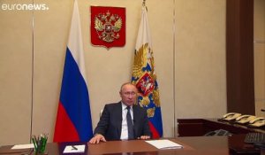 Poutine appelle les Russes à "rester à la maison", le Kremlin reconnaît la menace du coronavirus