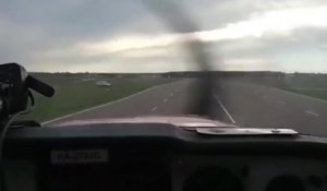 Quand une voiture coupe la route à un avion à son atterrissage !