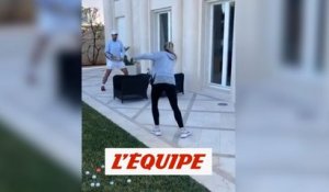 Rafael Nadal affronte sa soeur sur une terrasse - Tennis - WTF