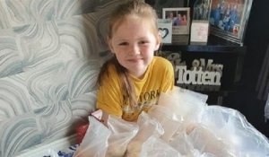 Riah, une petite fille autiste âgée de 8 ans, a préparé plus de 300 gâteaux pour les distribuer à ses voisins âgés