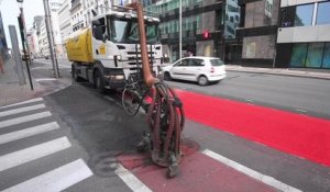 Déconfinement: une bande de circulation pour les vélos rue de la loi