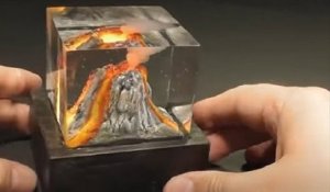 Cet homme a créé une sculpture miniature d'un volcan en éruption