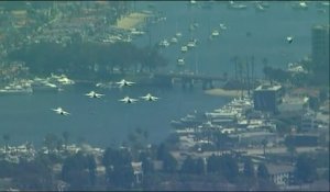 États-Unis: la patrouille Thunderbirds survole Los Angeles en hommage aux soignants