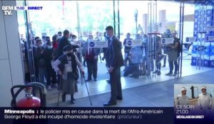 Paris: après presque trois mois de fermeture, les Galeries Lafayette rouvrent leurs portes