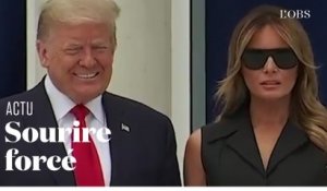 Donald Trump demande-t-il à Melania Trump de sourire pendant une photo ?
