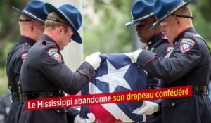 Le Mississippi abandonne son drapeau confédéré