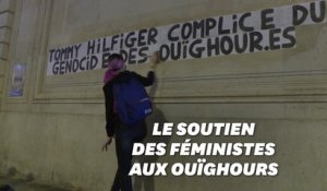 Les "colleuses" soutiennent les Ouïghours sur les murs de Paris