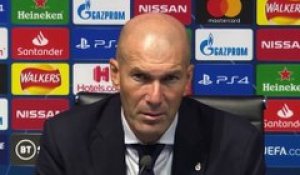 Zidane : "Je resterai l'entraîneur du Real"