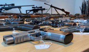 La police judiciaire fédérale expose le résultat de plusieurs saisies d'armes