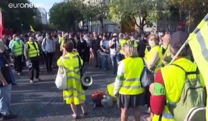 France : mobilisation réduite pour le retour des "gilets jaunes"