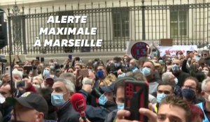 Des centaines de manifestants à Marseille contre la fermeture des bars et restaurants