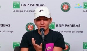 Roland-Garros 2020 - Simona Halep : "Il fait un peu froid, j'espère m'y habituer !"