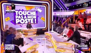 Incident hier soir en direct pendant TPMP sur C8 quand plusieurs hommes s'affrontent avec la sécurité alors qu'ils veulent approcher Cyril Hanouna