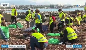 Alpes-Maritimes : l’heure du grand nettoyage sur les plages après la tempête