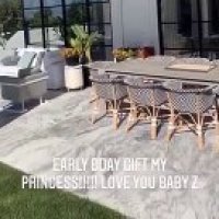 La fille de LeBron James a sa maison miniature à côté de celle de ses parents