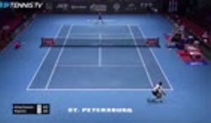 Saint-Pétersbourg - Raonic dans le dernier carré