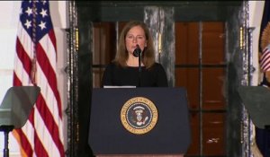 Donald Trump jubile avec la confirmation de la juge conservatrice Amy Coney Barrett