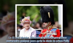 Elizabeth II veuve - qui sera son -plus 1- lors de son défilé d'anniversaire, en juin -