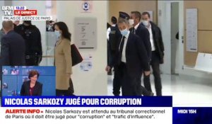 Procès des écoutes: l'arrivée de Nicolas Sarkozy au tribunal correctionnel de Paris