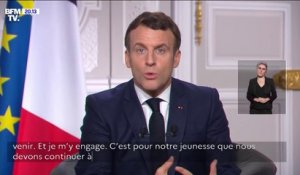 Emmanuel Macron: "Au moins jusqu'au printemps, l'épidémie pèsera encore beaucoup sur la vie de notre pays"