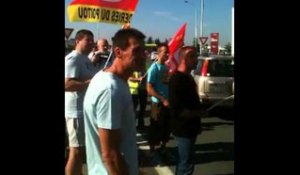 Les salariés des Fonderies du Poitou Alu protestent contre le"plan de régression sociale"